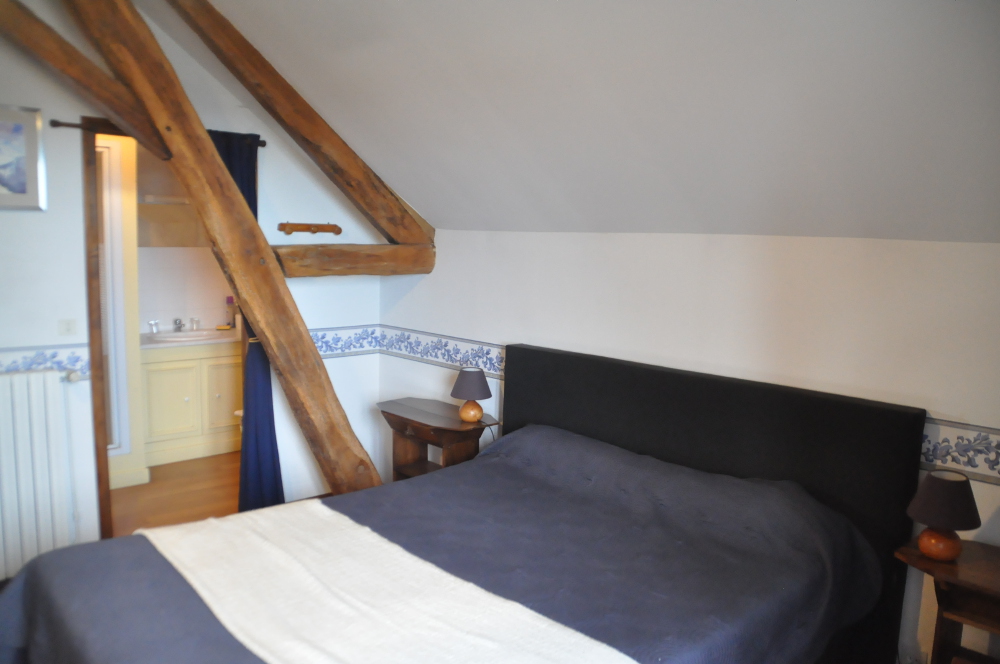 chambre bleu logis des hirondelles molphey