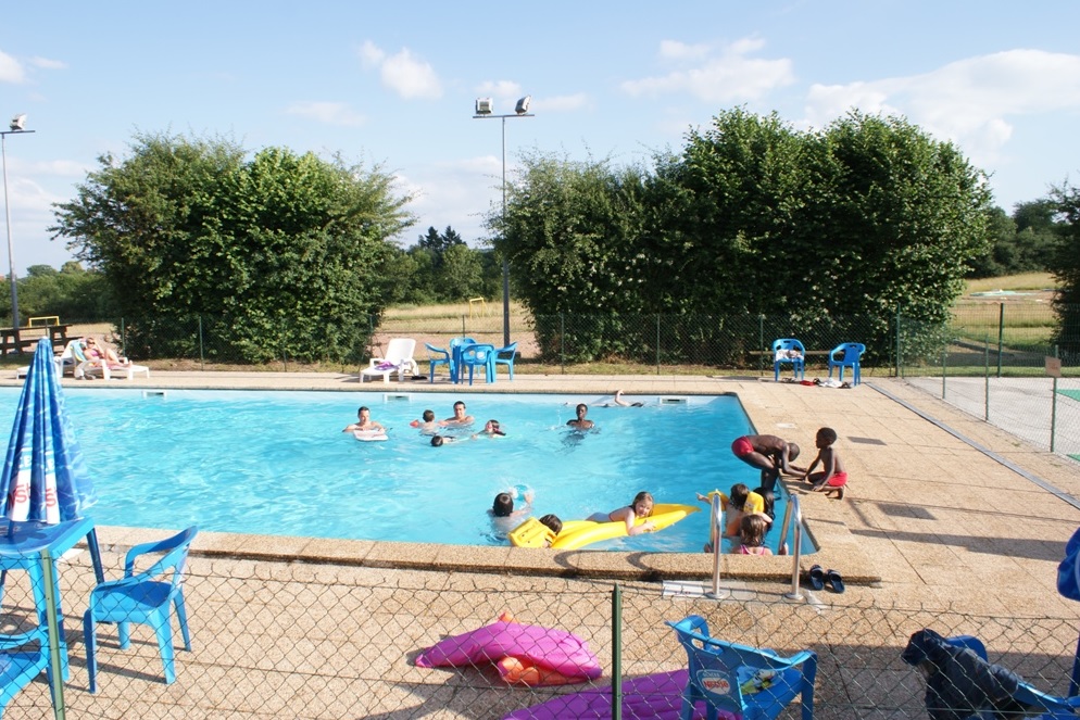 piscine camping saulieu